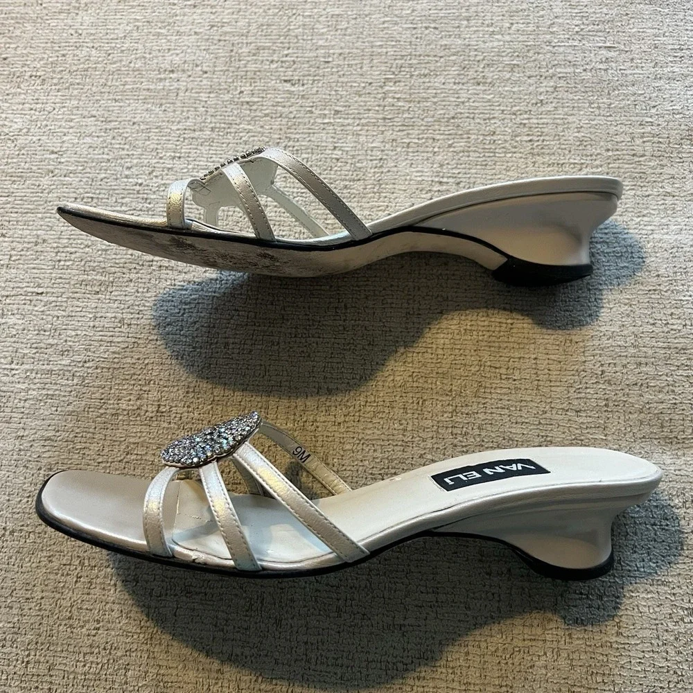 Vaneli Van Eli Brid Pearl Nappa‎ Leather Rhinestone Kitten Heel Sandals